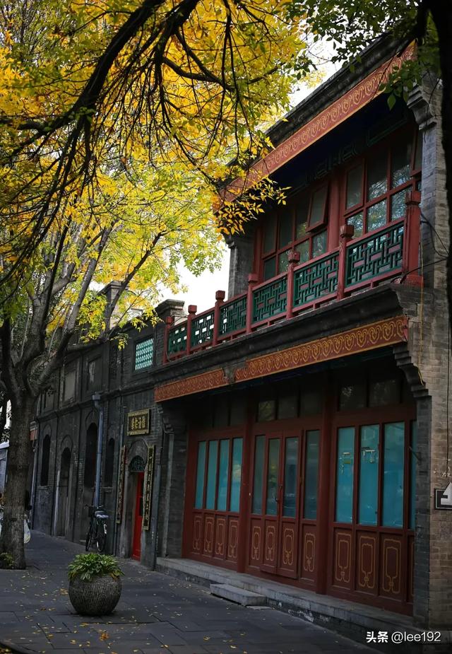 旅游业在ZG是个“Y壶”