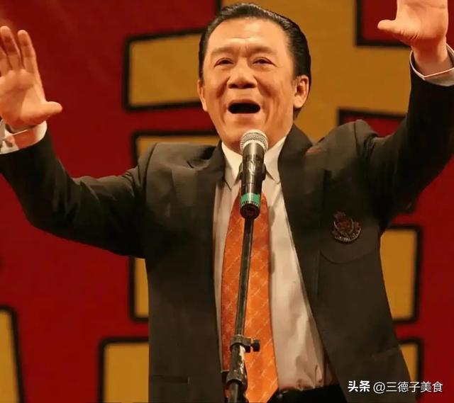 独居北京无人照料，家中杂乱简陋环境寒酸，79岁侯耀华晚年凄凉