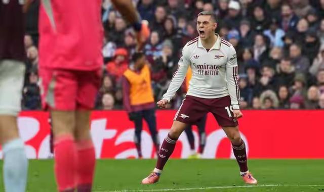 英超疯狂一夜：维拉2-1阿森纳！最新积分榜出炉：争冠悬念再起