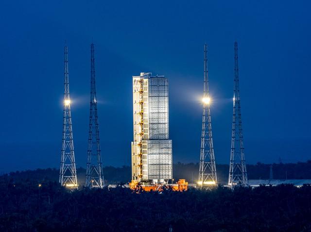 神乘`组换船回家，原飞船何去“太空规划”太精妙