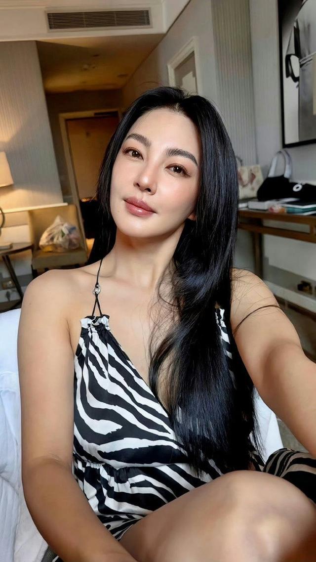 张雨绮大翻车！疑似代孕生子当小三	，699不够买袜子，春晚遭抵制