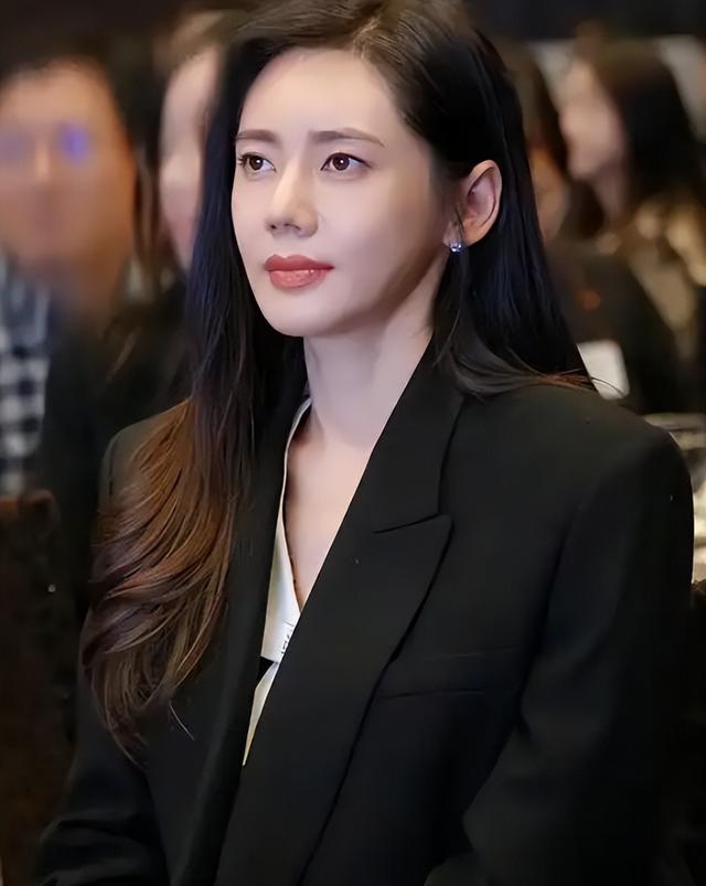 于晓光做梦没想到，韩国总统访华仅3天	，46岁秋瓷炫竟意外火出圈