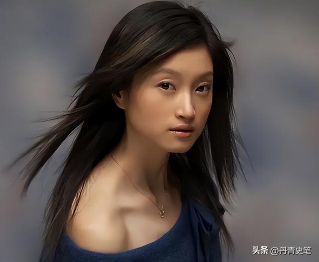 陪睡陪玩是冰山一角？又一女演员曝内娱"黑幕"，撕下内娱"遮羞布"