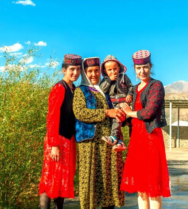 中国的白人聚居地，美女如云的塔县，为啥女子不允许与外族通婚？