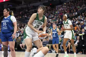 美媒：希望获得更多出场时间，李月汝提出交易申请图片