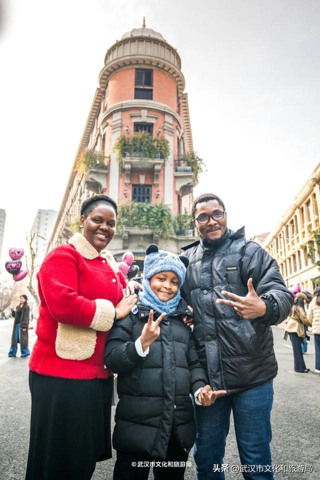 大雪今晚抵汉，有人先玩嗨了！