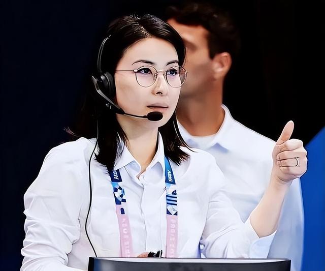 霍震霆没想到，44岁儿媳郭晶晶再次官宣喜讯	，让整个阔太圈沉默了