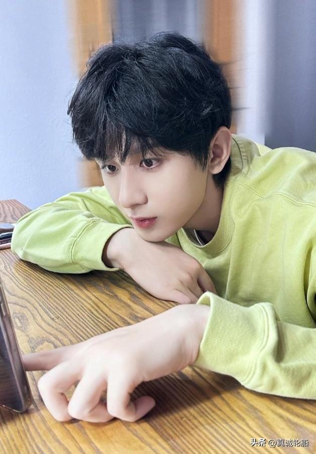 成毅坠地、Selina烧伤！别捧“零替身”，演员安全该有硬规矩