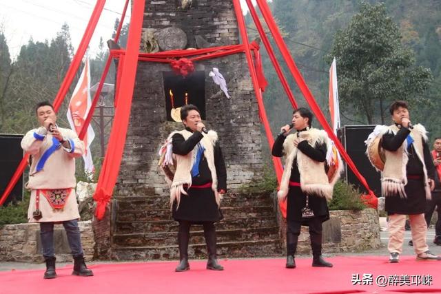 祈福、赏舞、品火锅，南宝山镇羌历年打造沉浸式民族文化盛宴