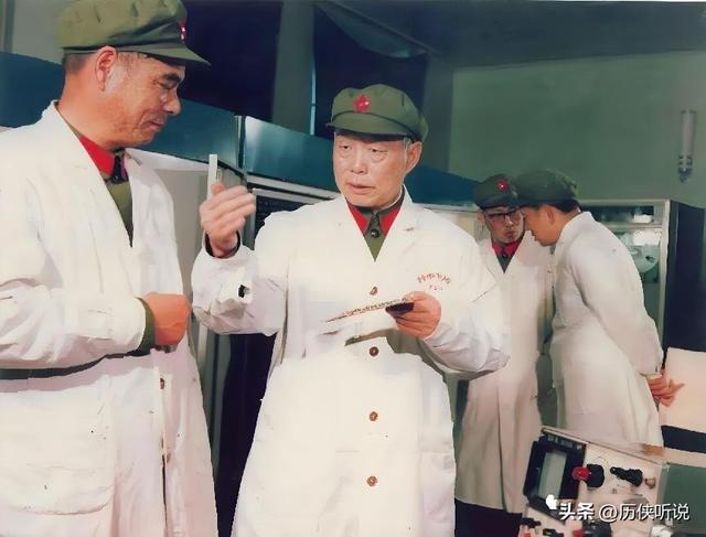 美国试图封锁超算芯片，中国花8个月打破技术封锁，逆袭全球第一