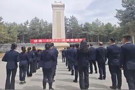 网络中国节·清明 | 榆林：文明祭扫树新风图片