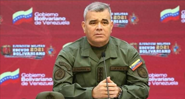 美航母舰队进战位，委电话打到北京，救不救马杜罗？王毅斩钉截铁