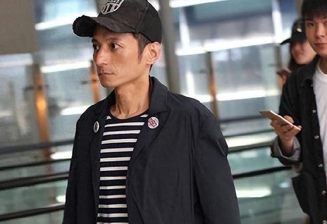 钱再多有什么用？从主持人到“精神病”，48岁李维嘉现状令人唏嘘