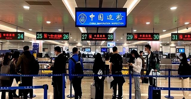 你以为航空公司靠机票赚钱？其实机票只是零头，真正的暴利揭晓