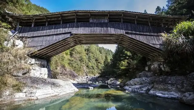 泰顺三条桥：三木跨溪，山青水碧，人面何处去？