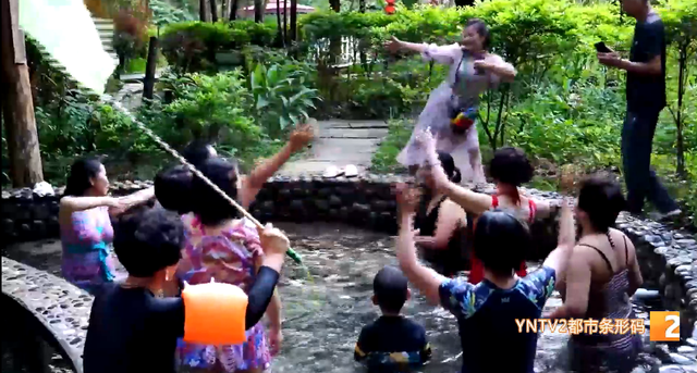 “天气舒服就多待！” 这个群体错峰出游持续升温，云南成旅居度假热门选择