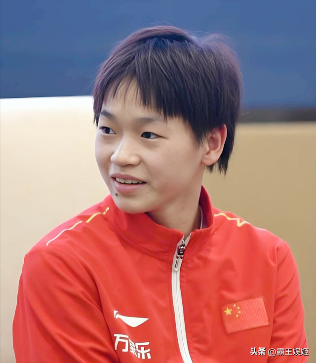 不到24小时，央视3次点名全红婵，冠军背后，竟是这般光景？