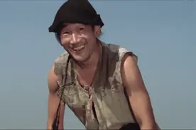 年轻时风光，晚年瘫痪的6位明星，都是熟悉的演员，个个令人惋惜图片