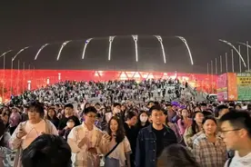 【出行】当假期“遇上”演唱会，怎样出行最便利？攻略来了→图片