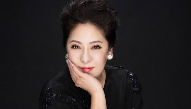 狐狸尾巴藏不住，撒谎成性、风流潇洒的张柏芝，被陈晓东撕下体面