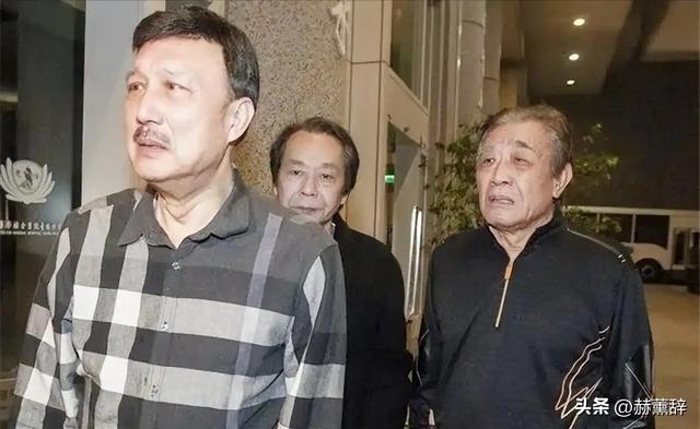 曾是一代歌王，却沦为人尽皆知的台独分子	，如今家破人亡下场凄凉