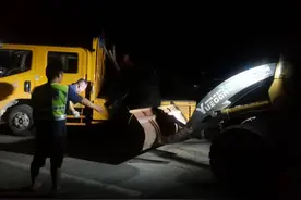 全市交通运输部门积极保道路畅通图片