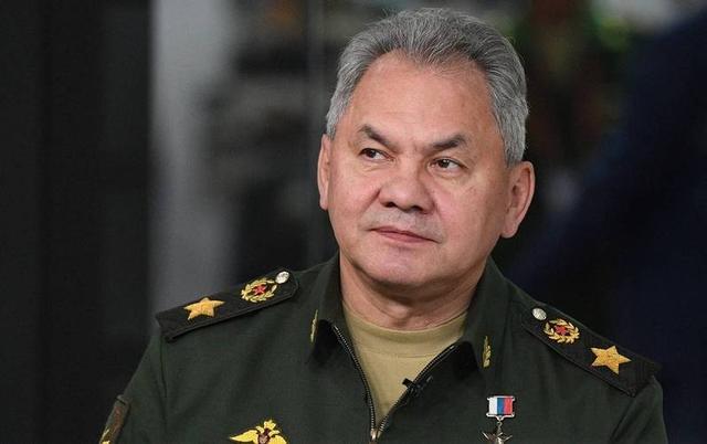 高市慌了？解放军对日改口，中方7字定性高市，日本搬出皇后求和