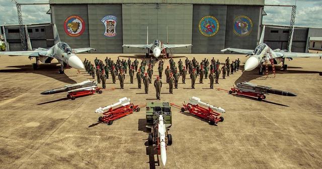 委内瑞拉空军凶多吉少！12架苏30迎战44架超级大黄蜂，差距太大了