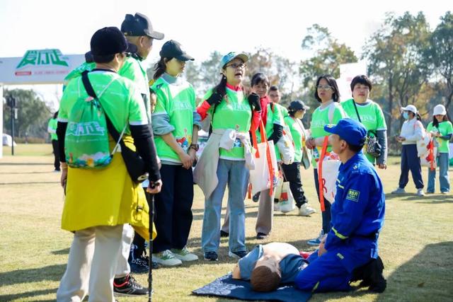 以行走助力公益｜2025“安心家园·爱行走”上海站圆满落幕