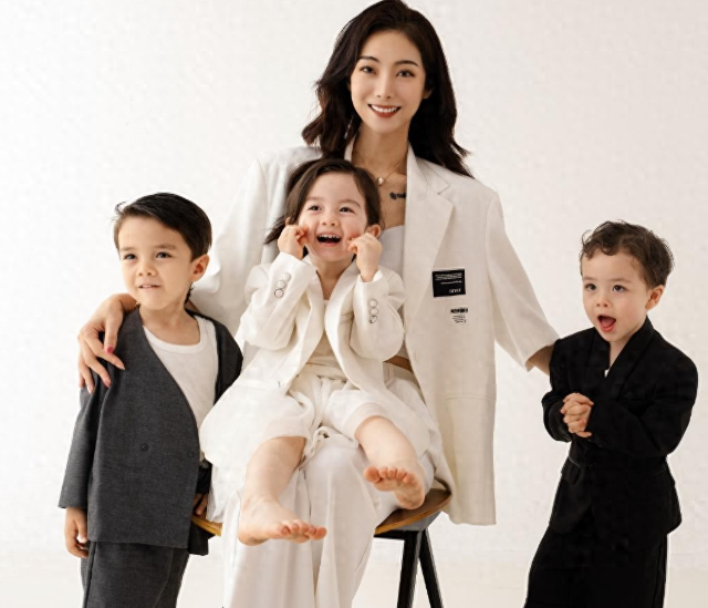 “买英国精子生3娃”的山东女人，7年后现状曝光：她后悔了吗？