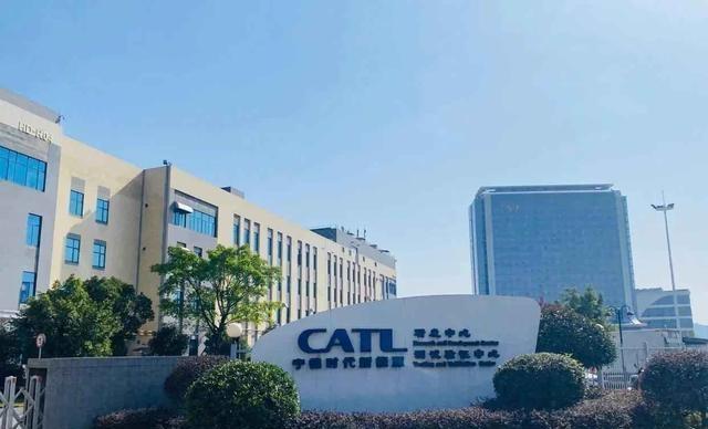 固态电池破局！车企集体弃宁德	，电池格局大洗牌