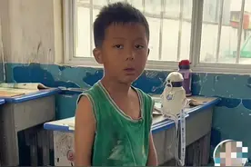 泪奔，小学老师对小男孩说“我喜欢你”，结果评论区网友集体破防图片