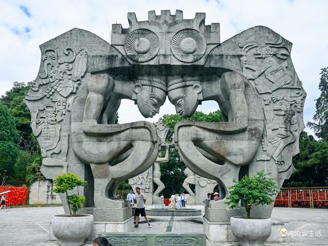 云南秘境|打卡墨江北回归线标志园，解锁一脚跨两带的神奇之旅