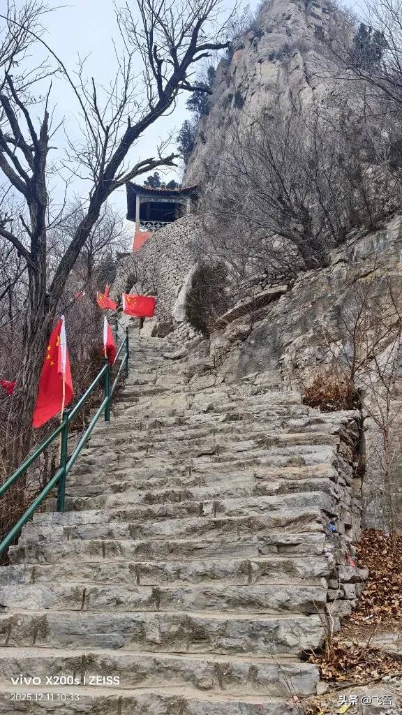 接受红色教育,传承红色基因