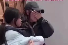 两名临时工离职老板送厚衣服告别：工作时特别勤奋努力，零度观点：这件衣服暖的不止是身体，还有心！图片