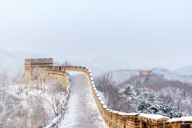 雪覆京山：北京山区的冬日童话