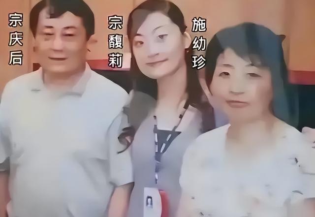 宗馥莉大战杜建英，仅用一招就制服“三弟妹”，难怪王健林看上她