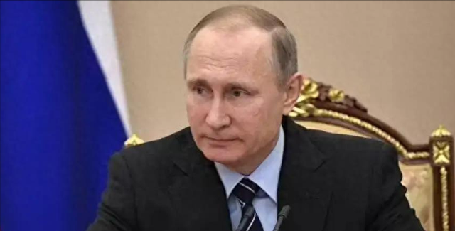 俄乌和平拆三分：泽连斯基为啥服软？美俄欧各打啥算盘？