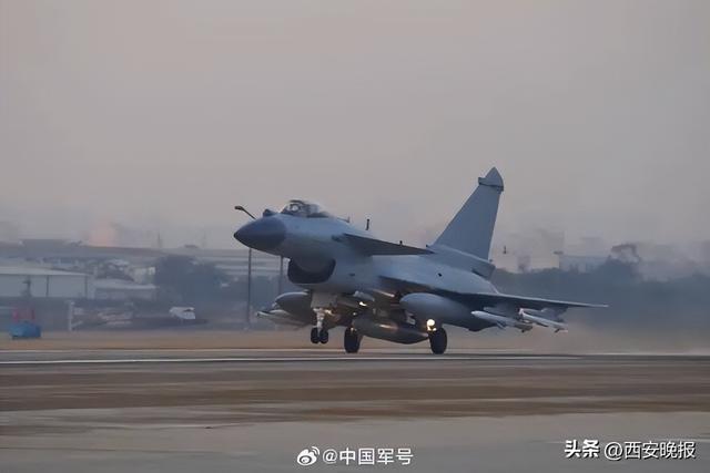 东部战区演习第二天：今日8时至18时将进行重要军演并组织实弹射击