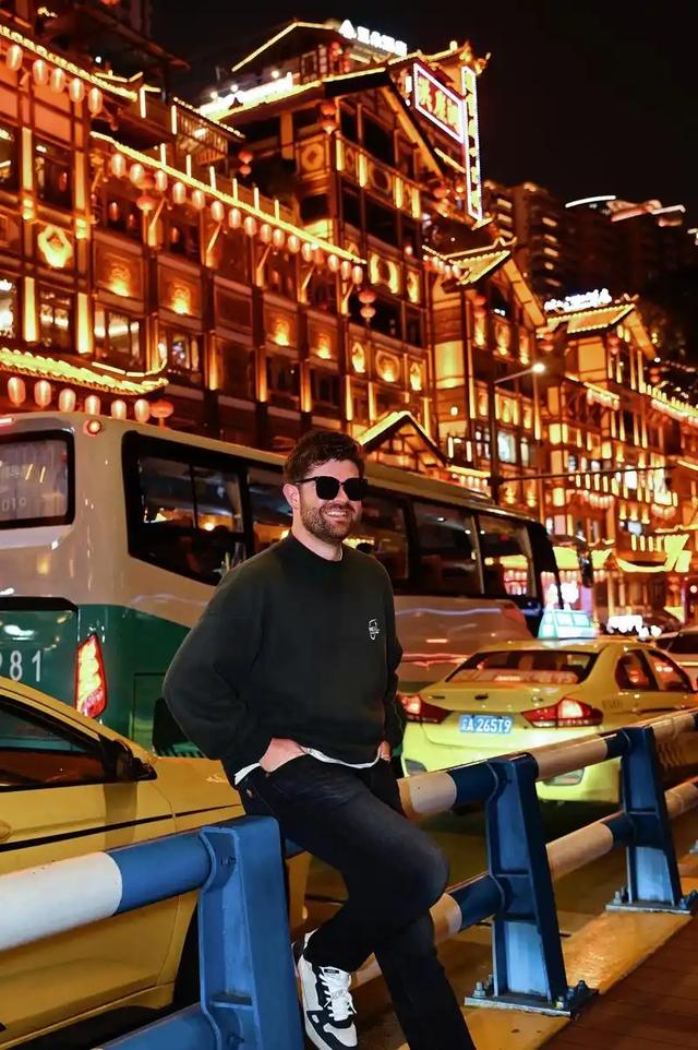 藏不住了！2000万老外“偷摸”涌入中国，这波热潮我们迎来了什么