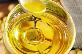 转基因大豆油有害还致癌？医生：超过80%的国人吃过转基因食品图片