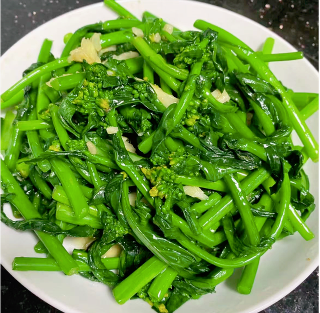 冬天，使劲吃这菜，一排毒、二润肺、三清肝、四强体质，别不懂吃