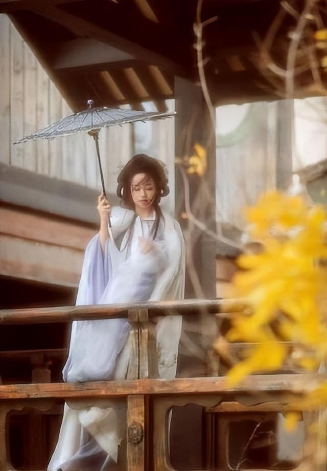 襄阳唐城下雪了，温泉池边一句话，让我瞬间爱上了这座古城