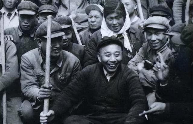 大授衔23：许光达让衔信映照的王震！未授大将之追问与历史反哺