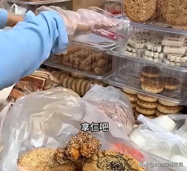 警惕“造神”陷阱！边哭边道歉的李福贵，给所有带货网红提了个醒