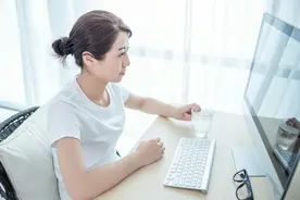 “男人第一次去女方家见父母，如果有这三种行为，你最好别嫁”图片