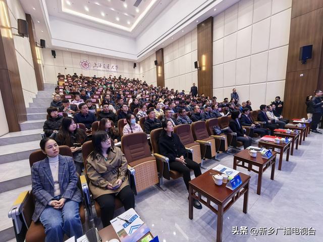 “校地协同・仪器共享・赋能新乡产业创新”推介会在高新区上海交通大学(新乡)生命科学产业园成功举办