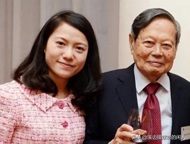 杨振宁妻子翁帆自白：为了丈夫的身体，我16年来都是早睡早起