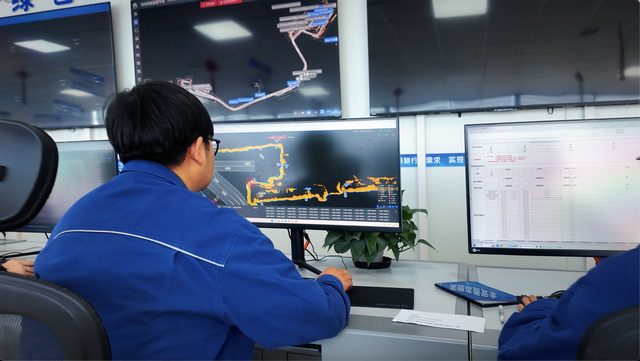 AI向实，迈向产业深水区