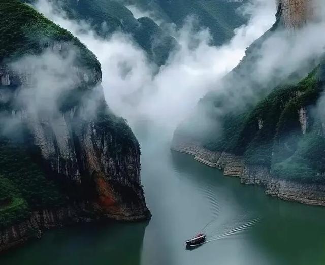 透过云雾看天堑
